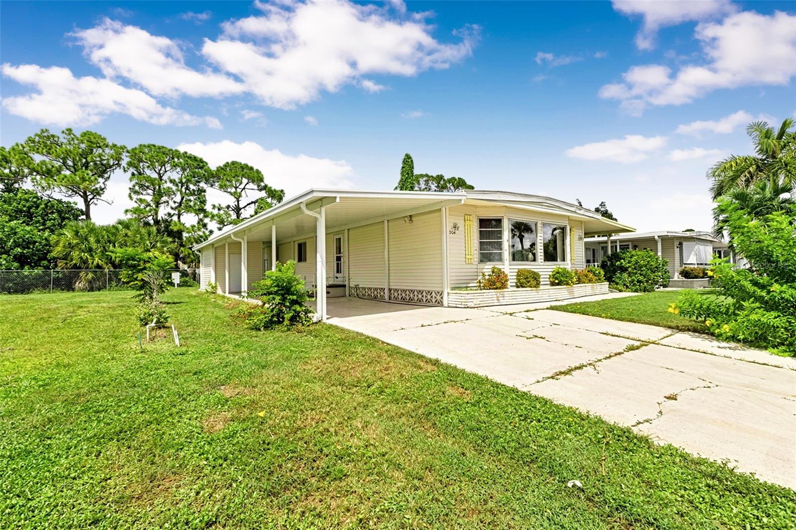 204 LA COSTA — photo 3