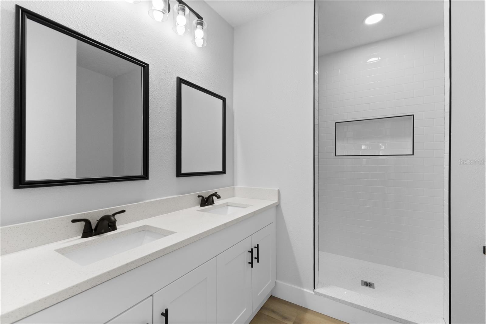 6911 REINDEER RD — photo 11