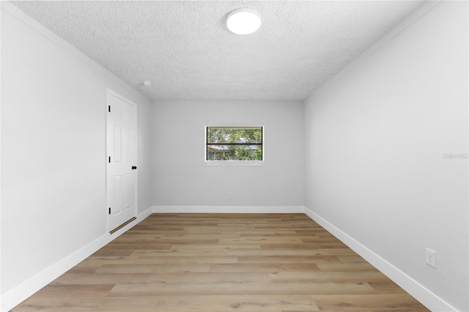 6911 REINDEER RD — photo 9