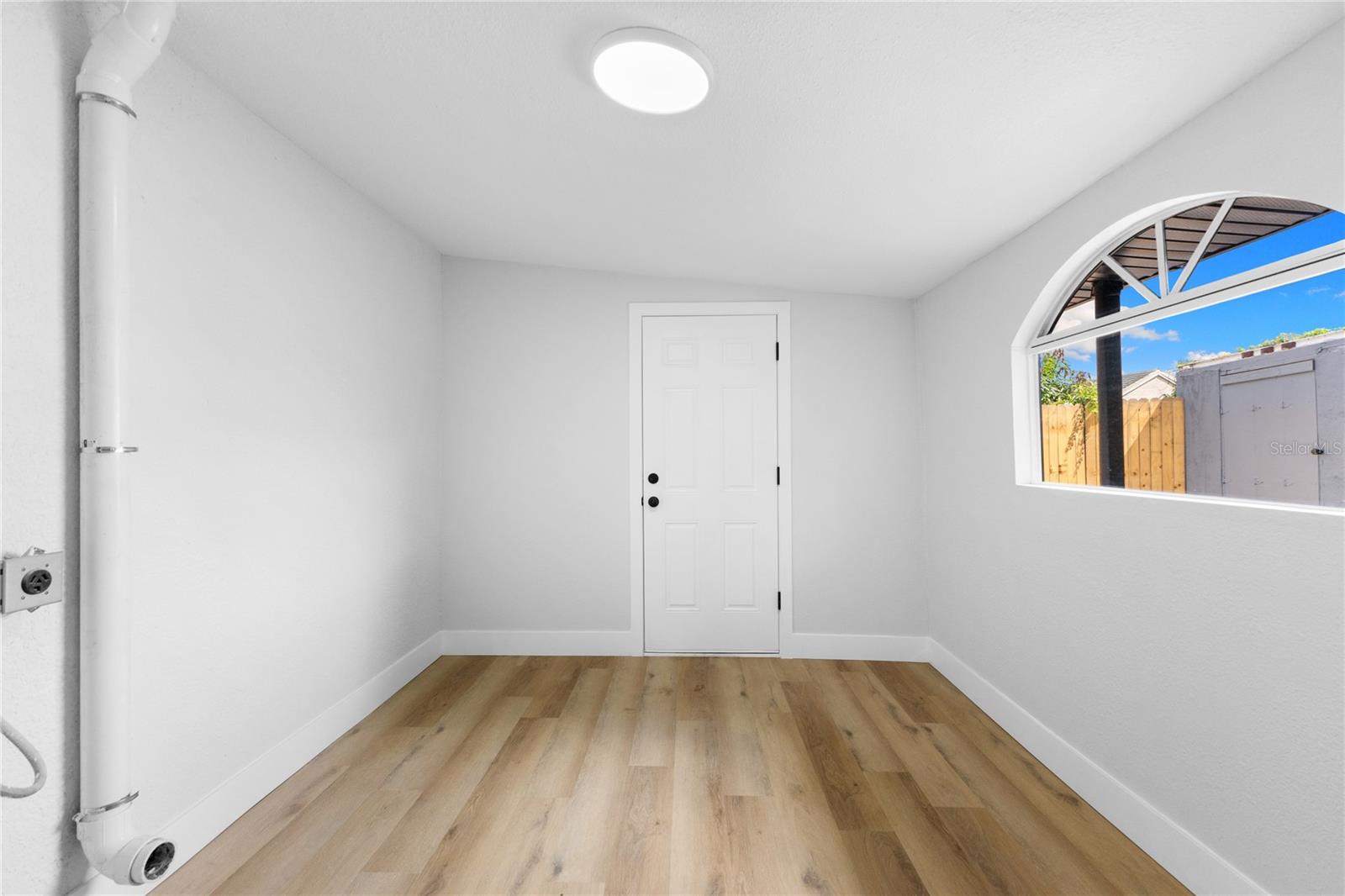 6911 REINDEER RD — photo 19