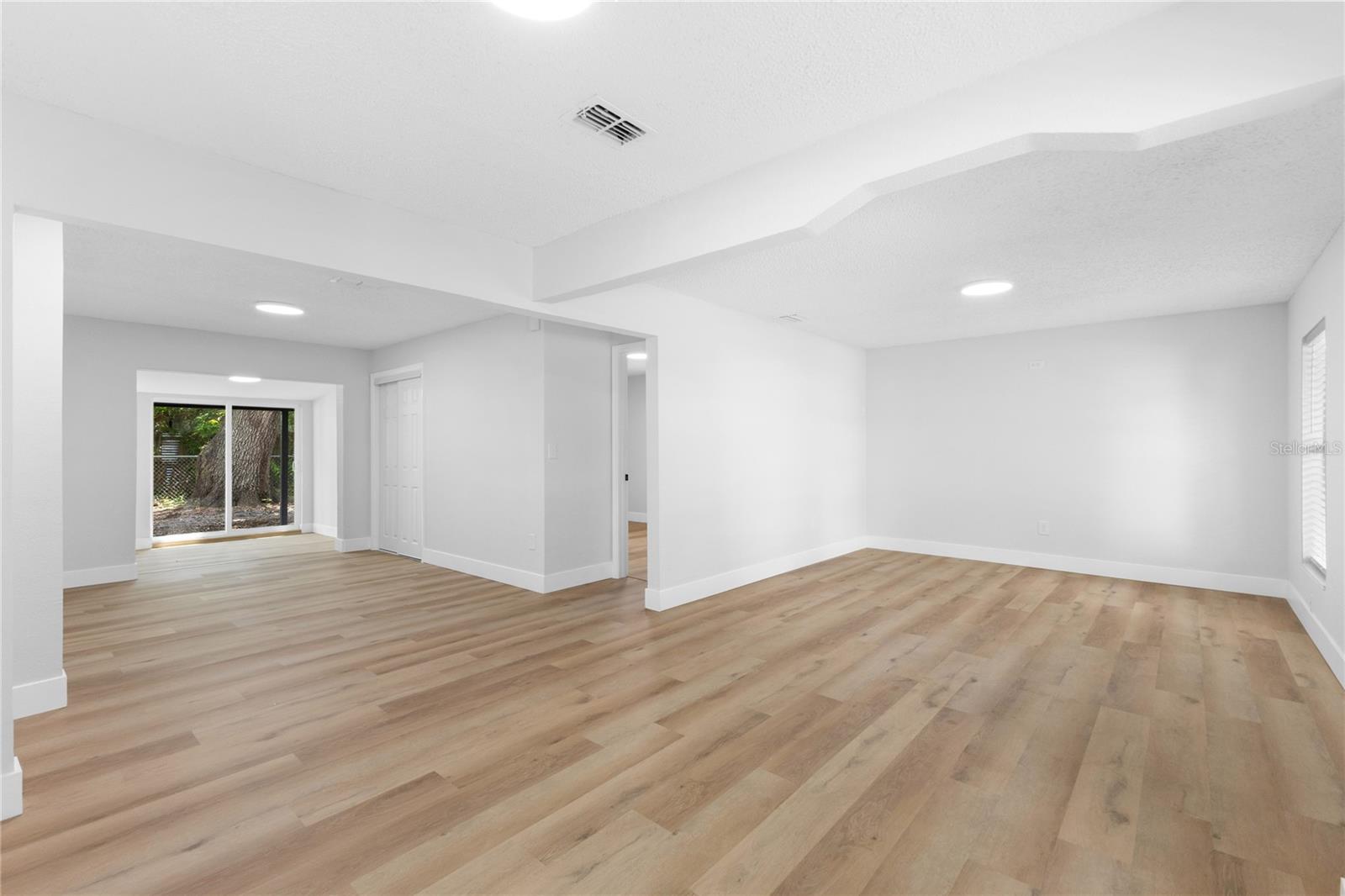 6911 REINDEER RD — photo 4
