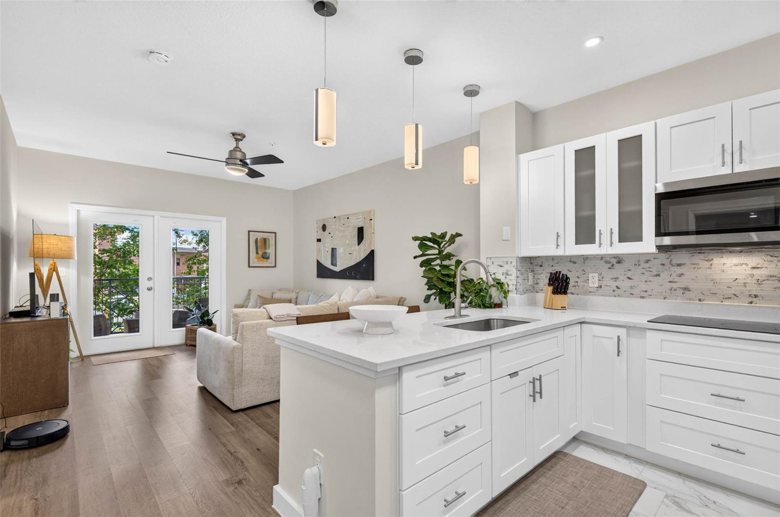 2010 E PALM AVE #15211 — photo 3