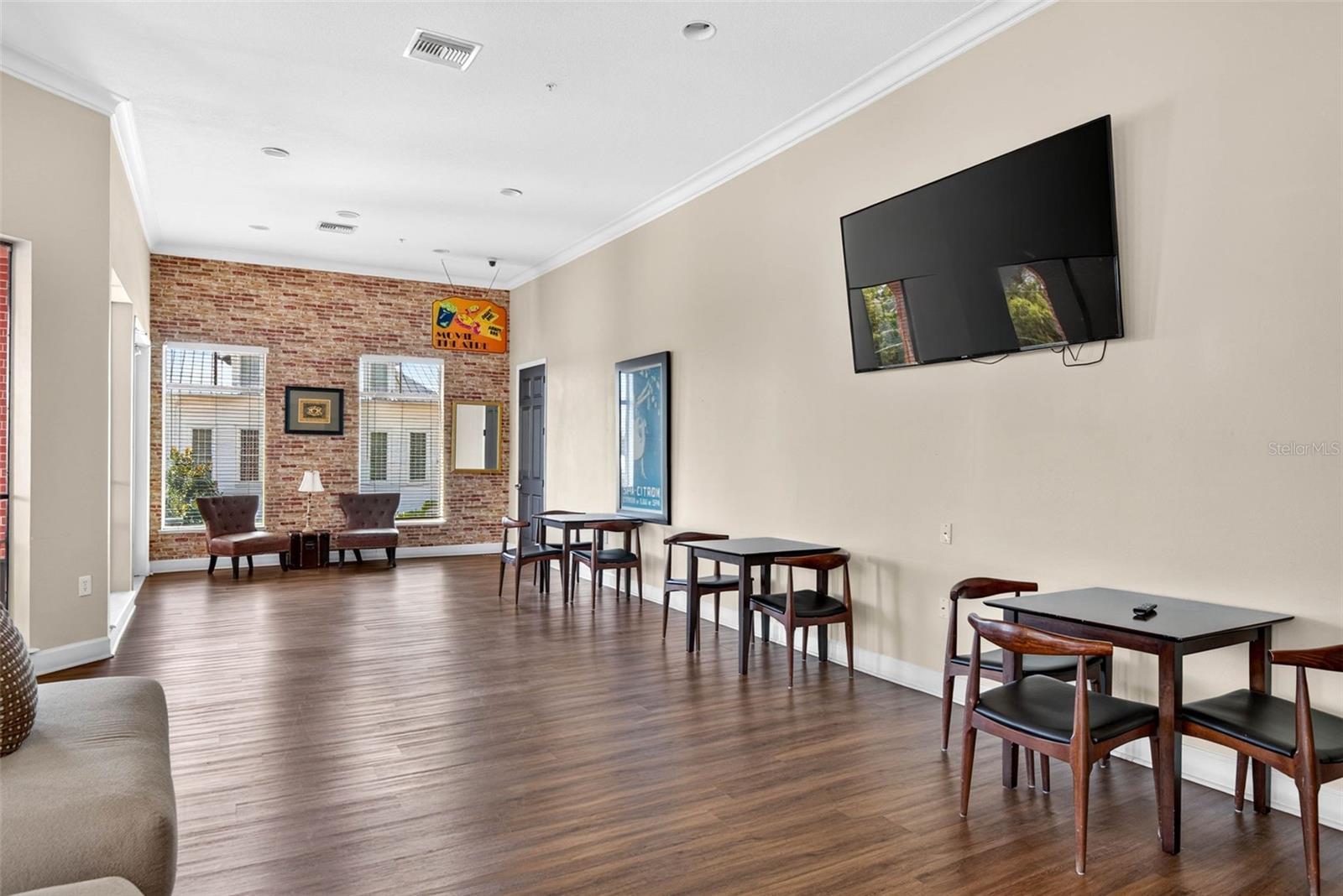 2010 E PALM AVE #15211 — photo 26