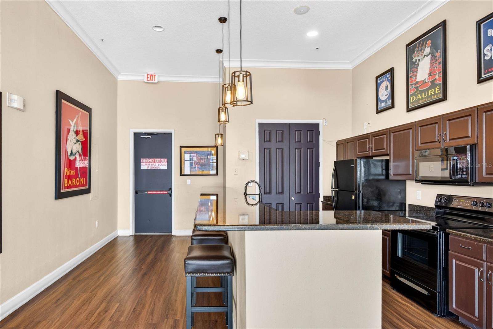 2010 E PALM AVE #15211 — photo 27