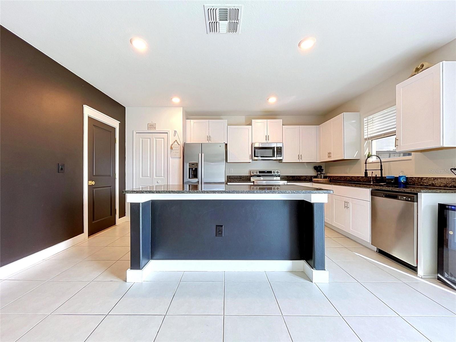 12626 BERGSTROM BAY DR — photo 8