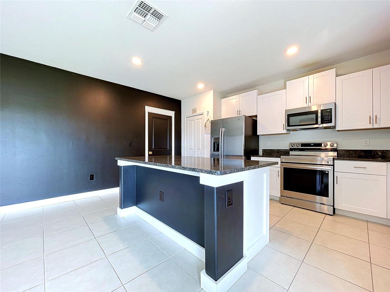 12626 BERGSTROM BAY DR — photo 7