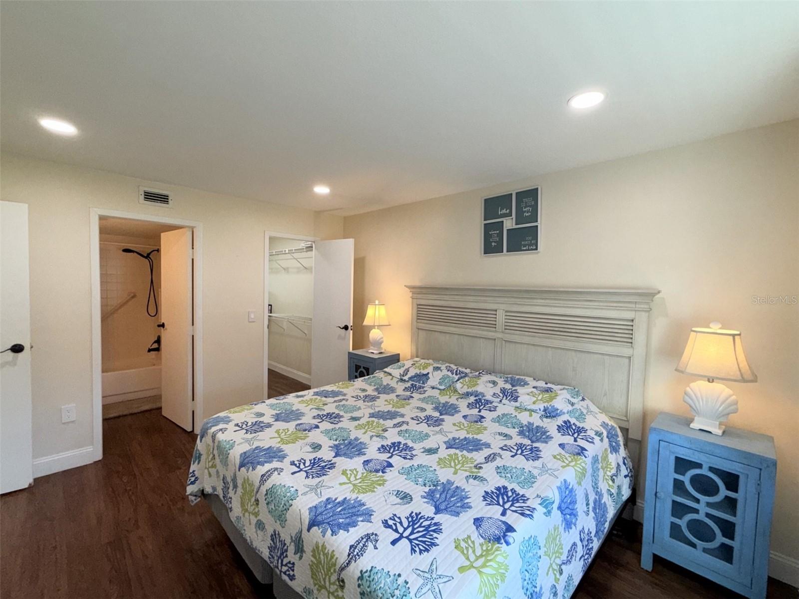 3231 BENEVA RD #101 — photo 18