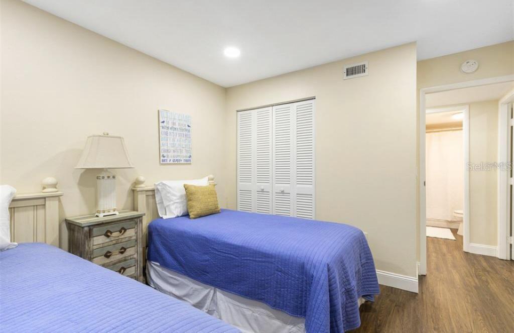 3231 BENEVA RD #101 — photo 21
