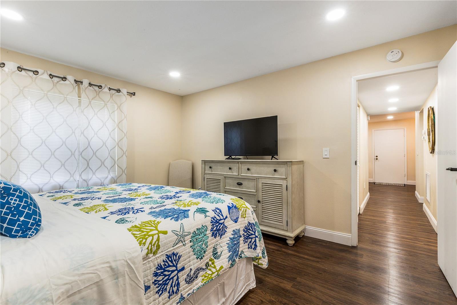 3231 BENEVA RD #101 — photo 16