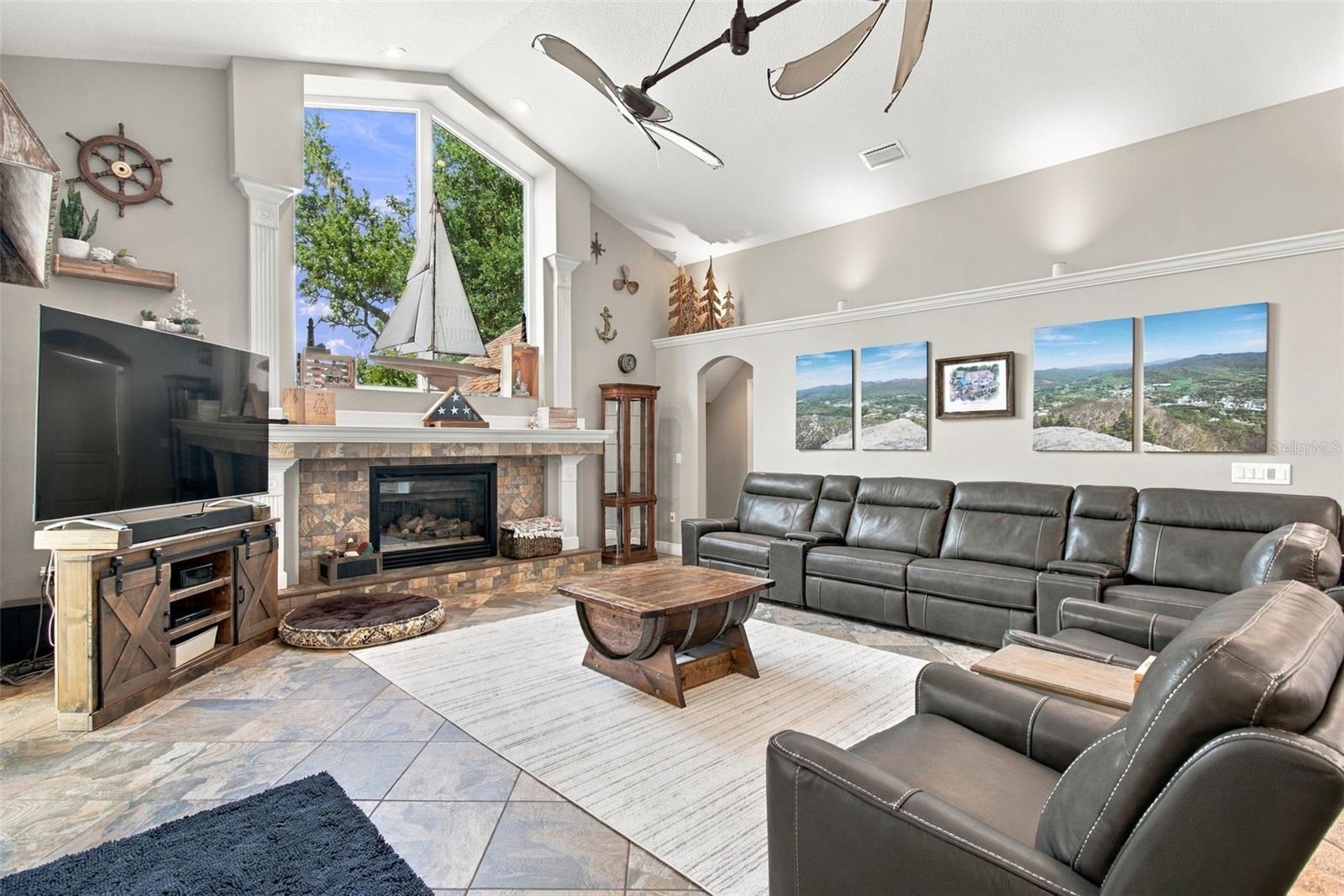 5105 SYLVAN OAKS DR — photo 26