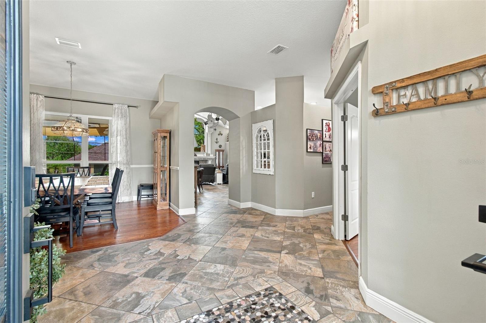 5105 SYLVAN OAKS DR — photo 16