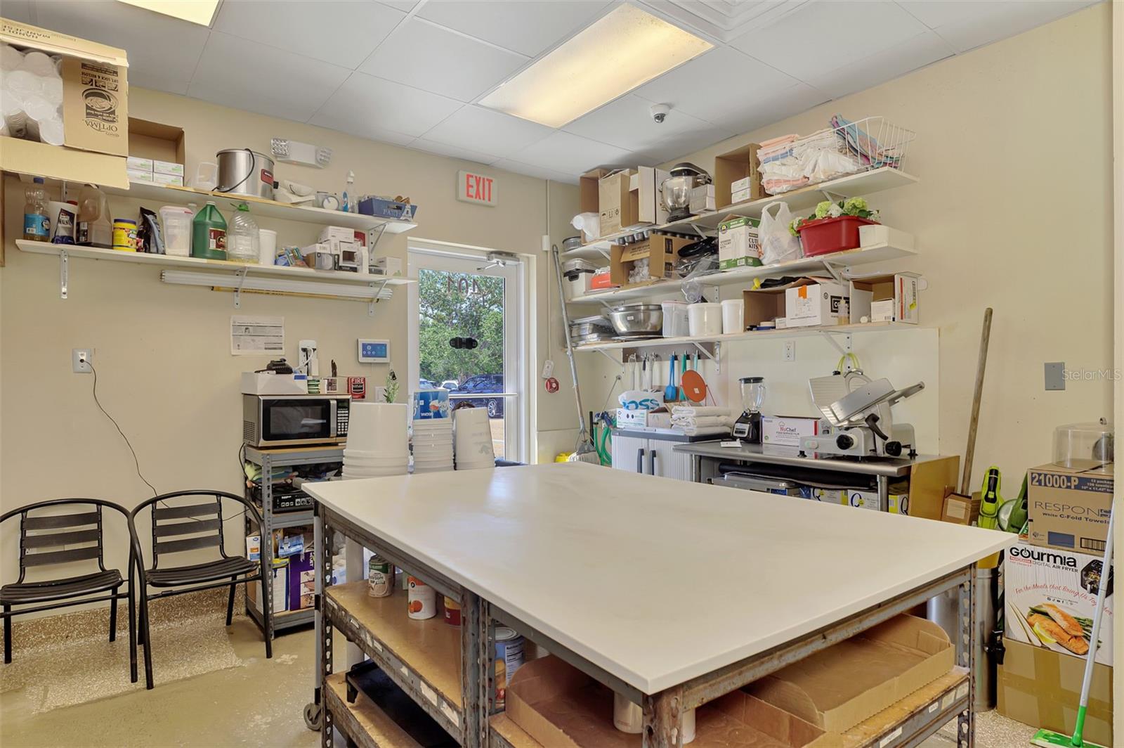 1500 E VENICE AVE #4b — photo 30