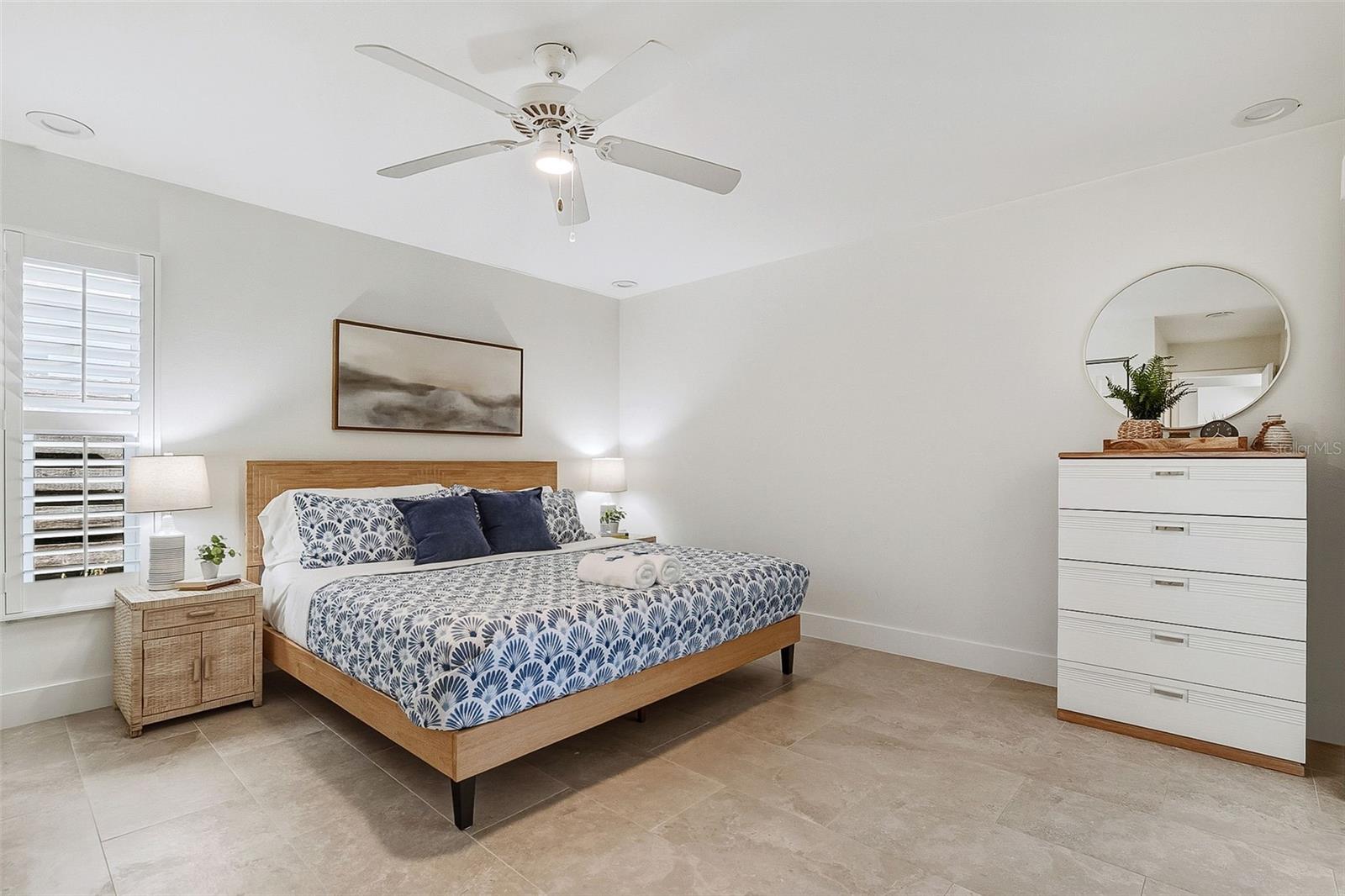 3137 CAMPBELL ST — photo 24