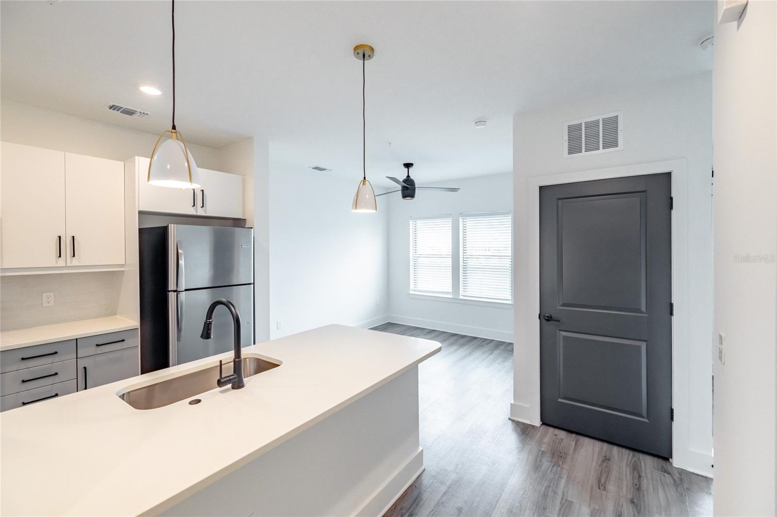 1420 LAKEFRONT DR #2204 — photo 7