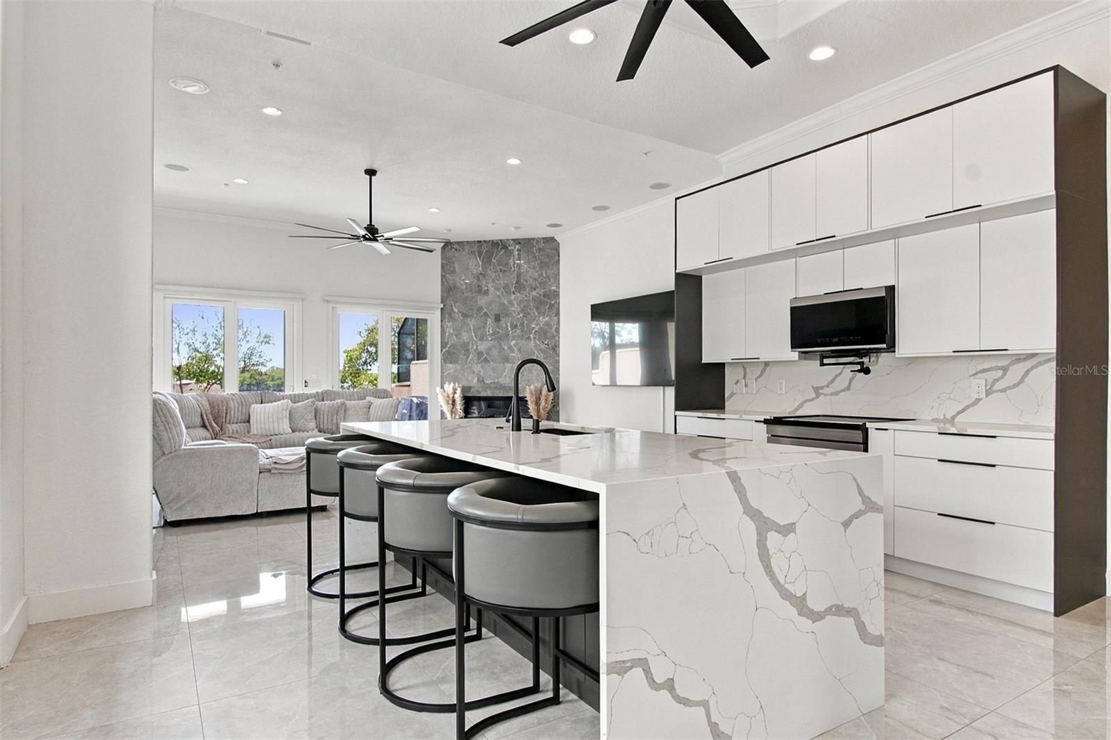 1022 PASEO DEL RIO NE #1022 — photo 4