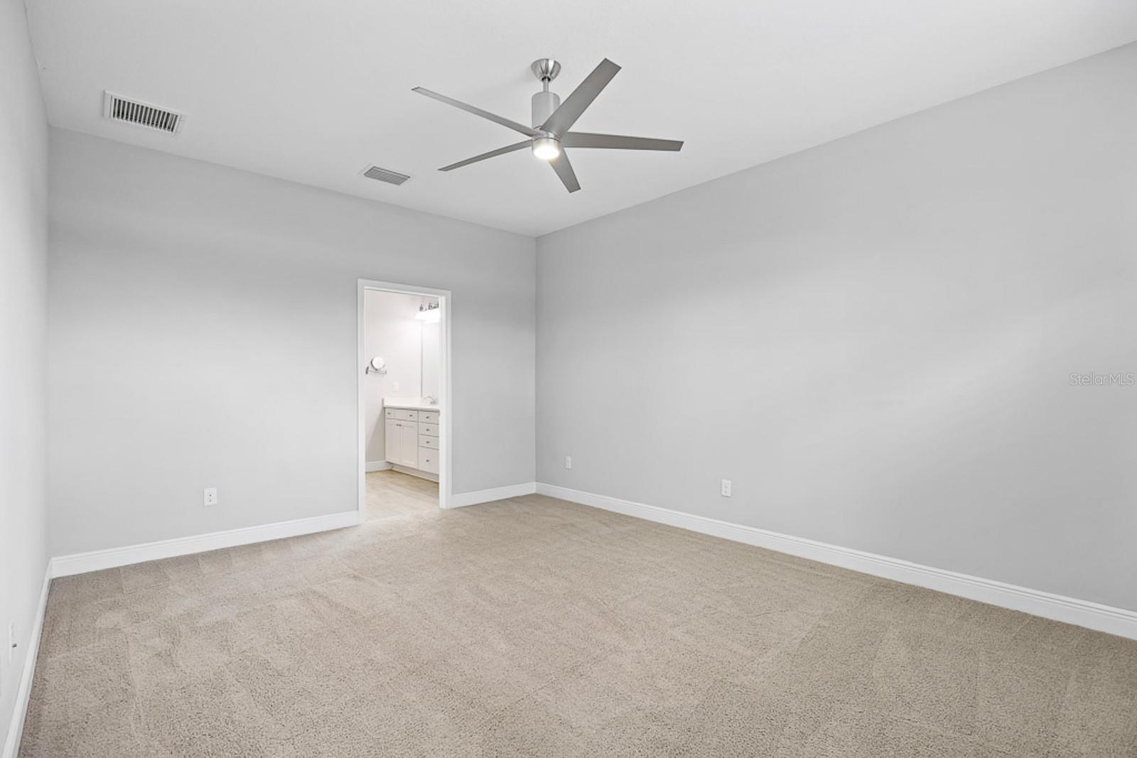 5420 SILVER SUN DR — photo 4
