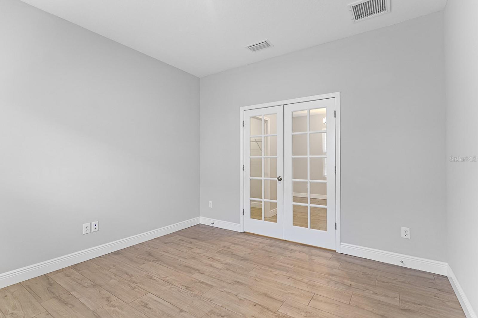5420 SILVER SUN DR — photo 25