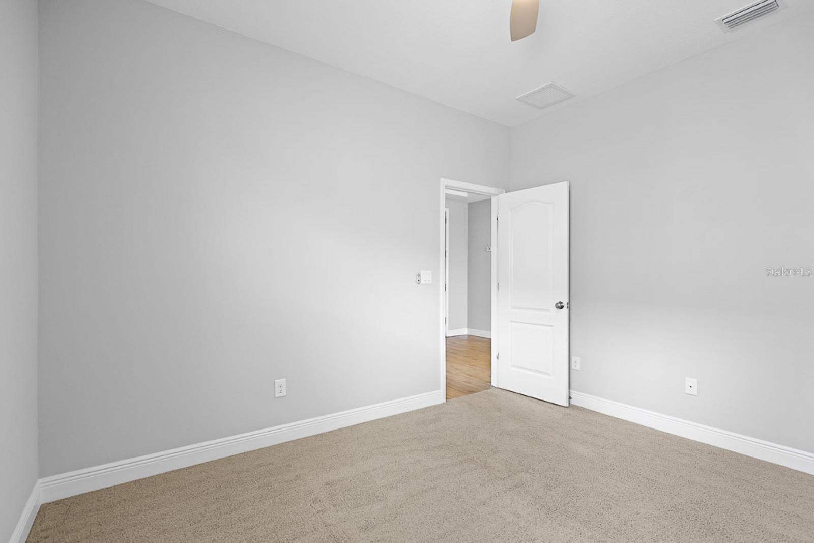 5420 SILVER SUN DR — photo 24