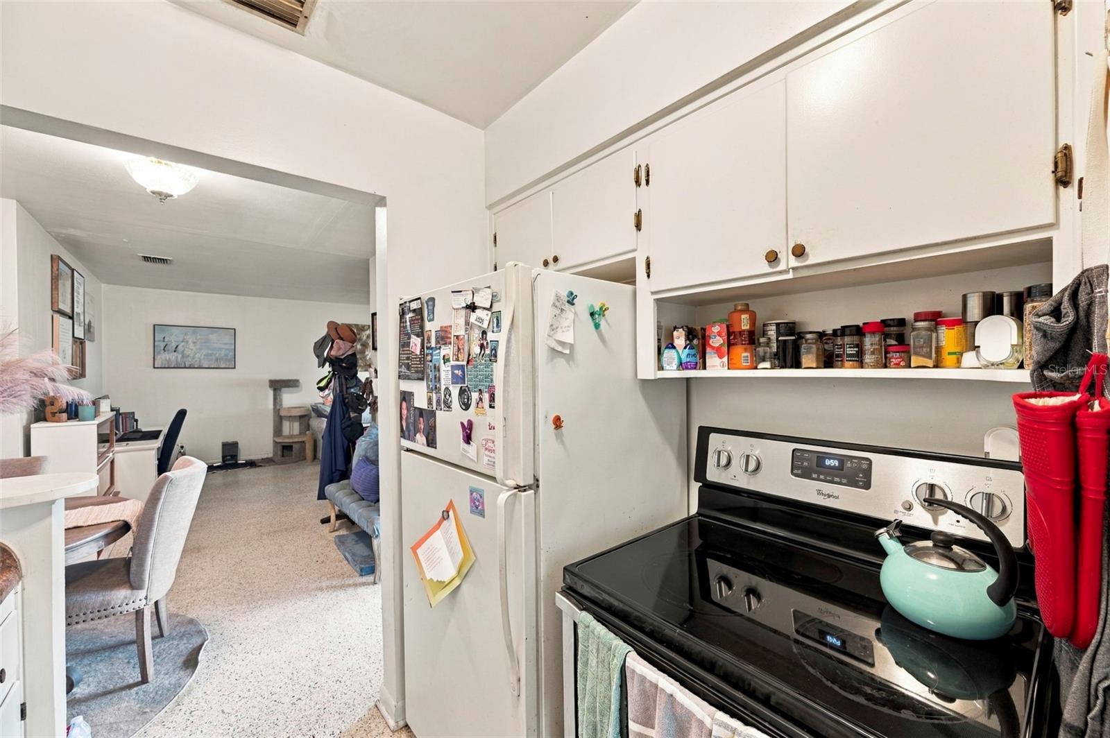 1154 ANGLE RD — photo 9