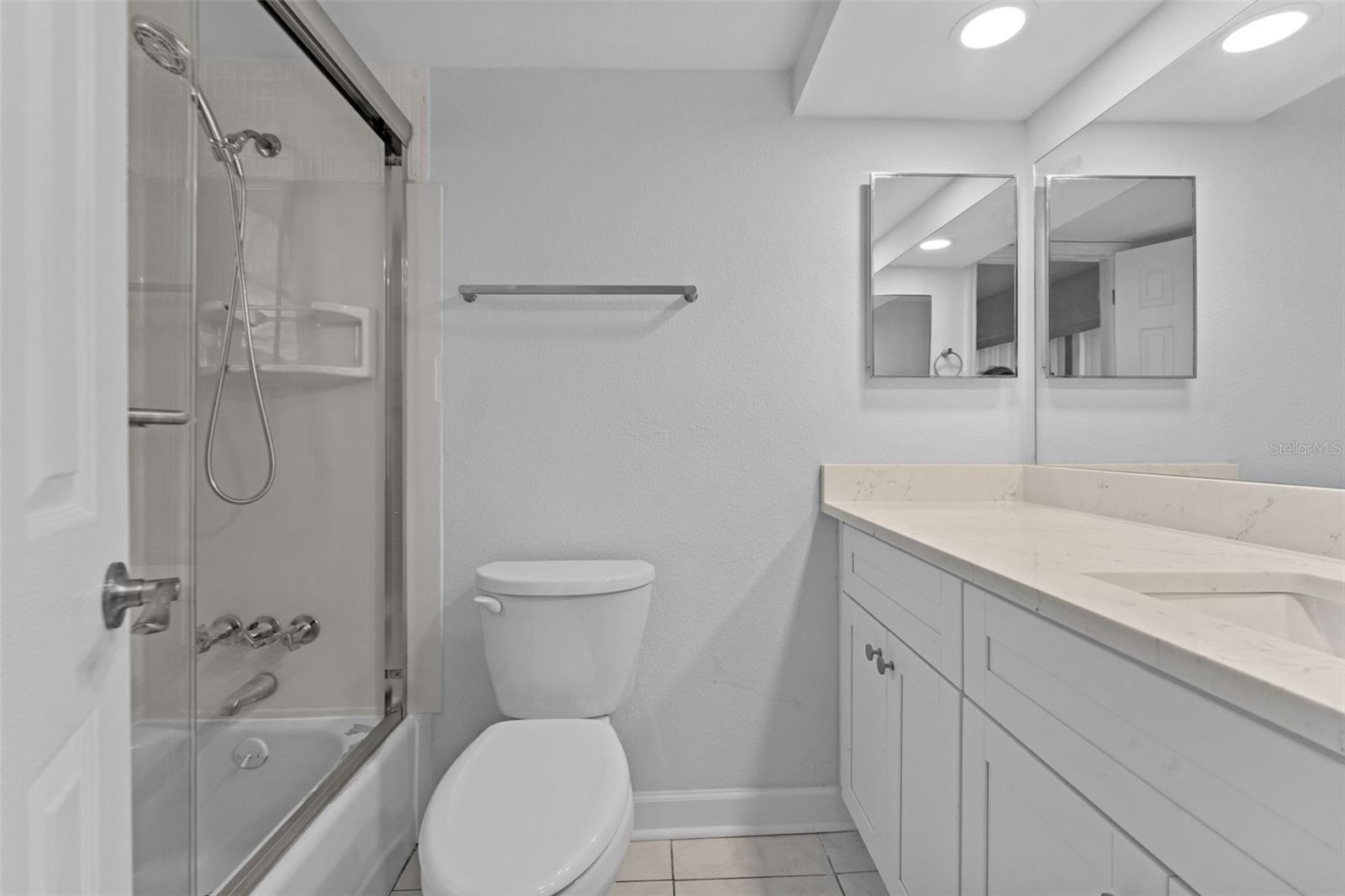 4700 COVE CIR #102 — photo 19