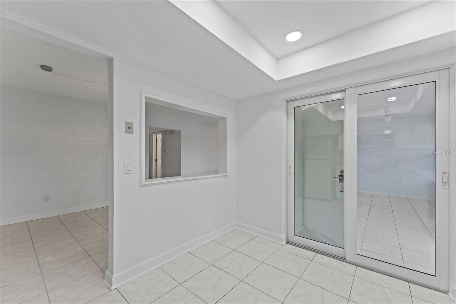 4700 COVE CIR #102 — photo 16