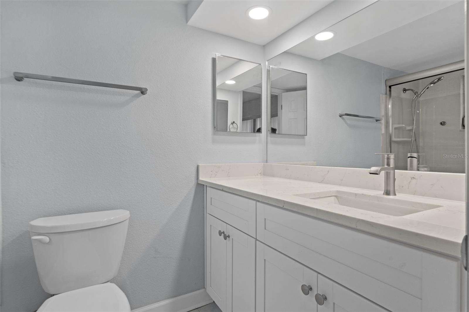 4700 COVE CIR #102 — photo 20