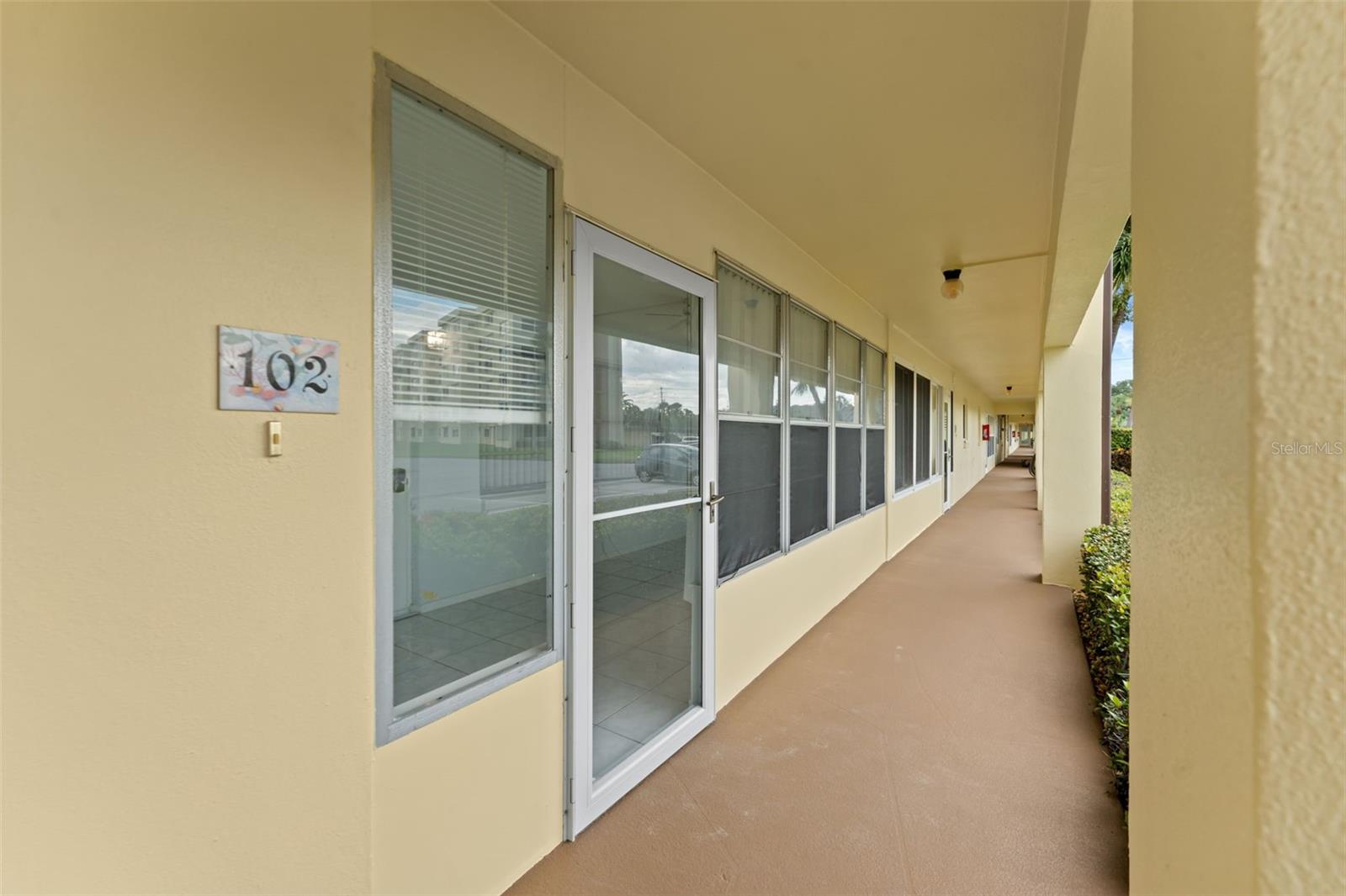 4700 COVE CIR #102 — photo 2