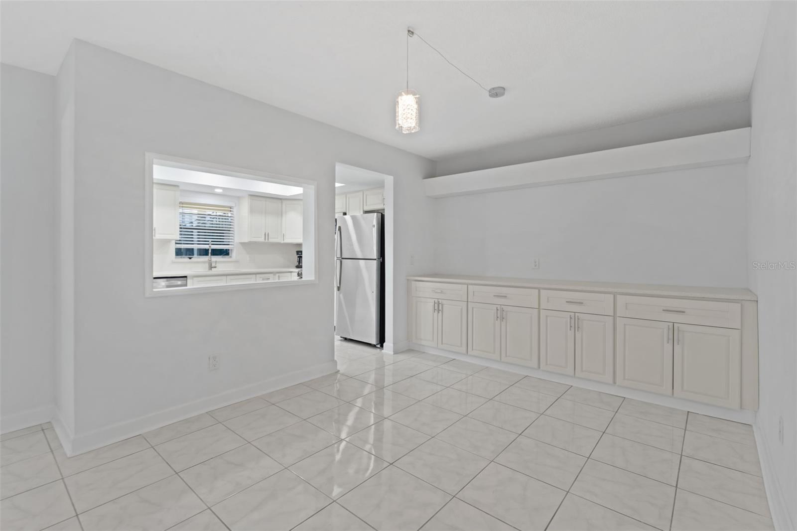 4700 COVE CIR #102 — photo 11