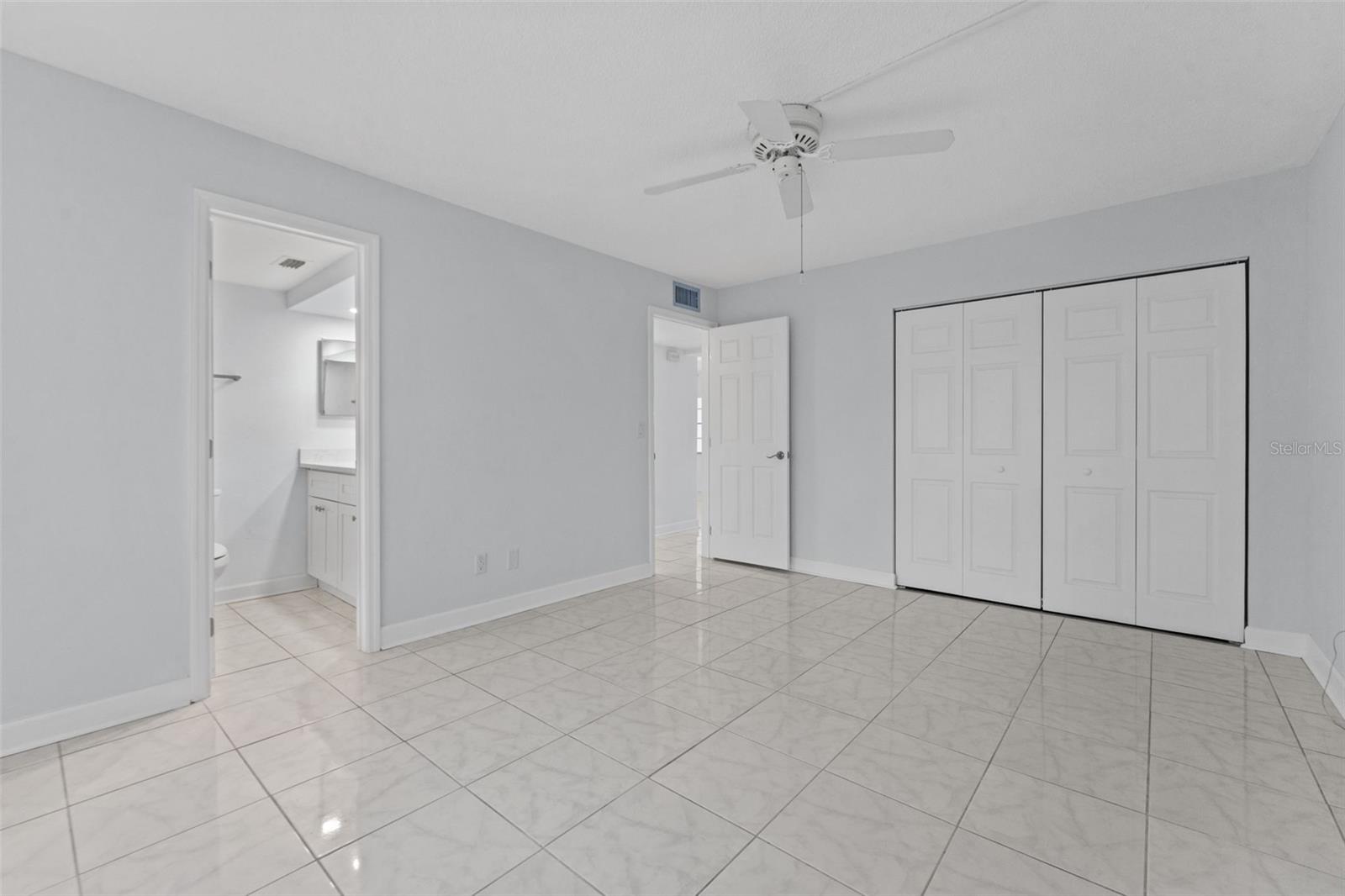 4700 COVE CIR #102 — photo 18