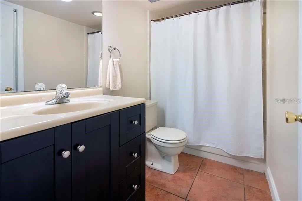 421 PALM AVE N — photo 20