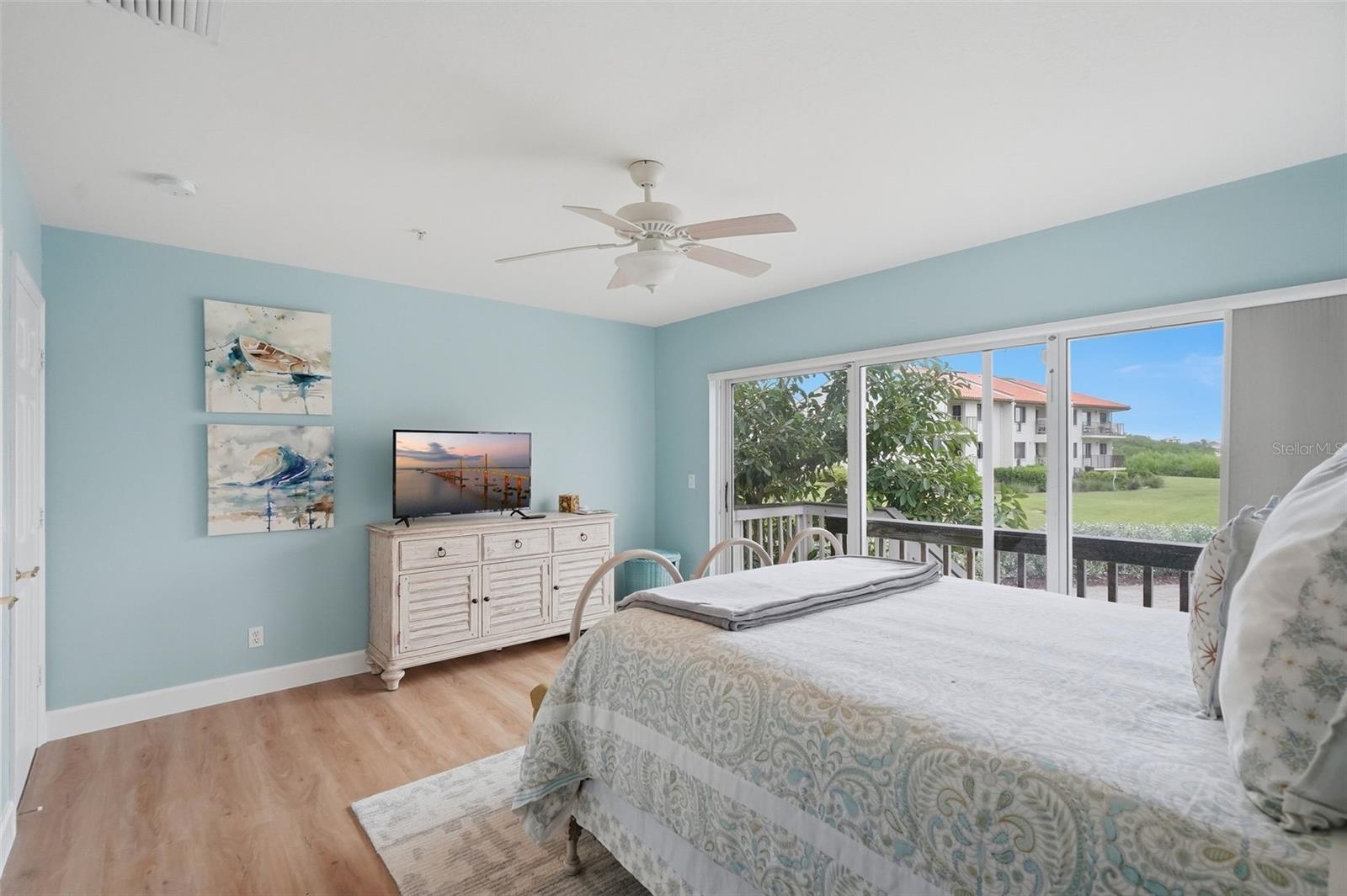 1585 PINELLAS BAYWAY S — photo 17