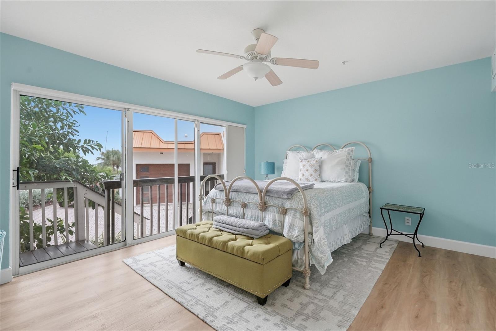 1585 PINELLAS BAYWAY S — photo 18