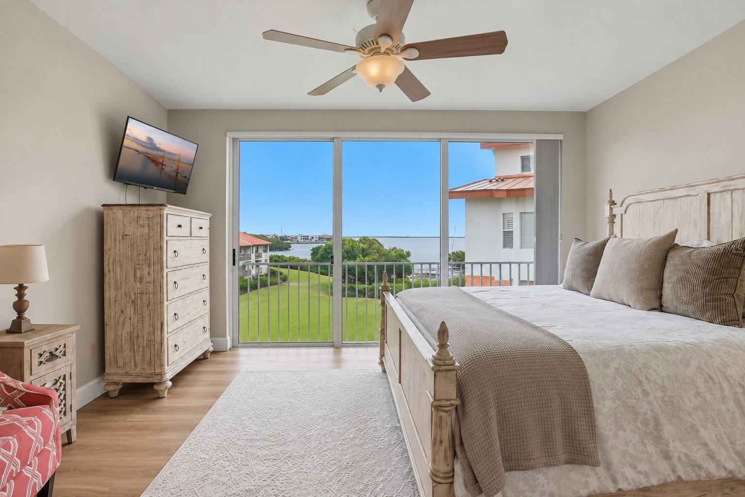 1585 PINELLAS BAYWAY S — photo 12