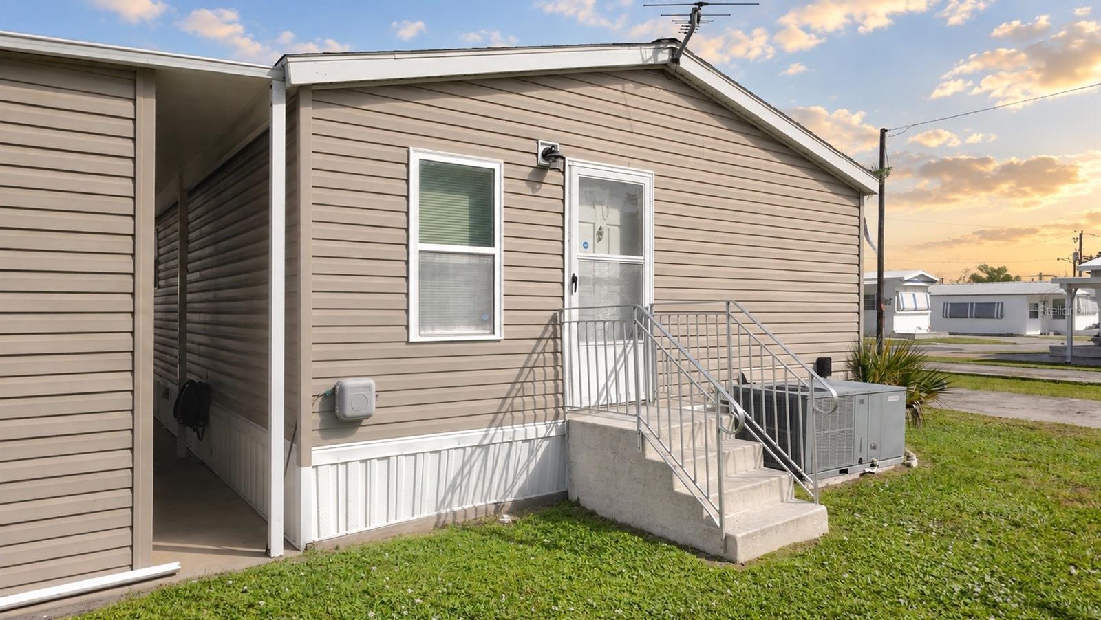 6904 CORTEZ RD W #10 — photo 7