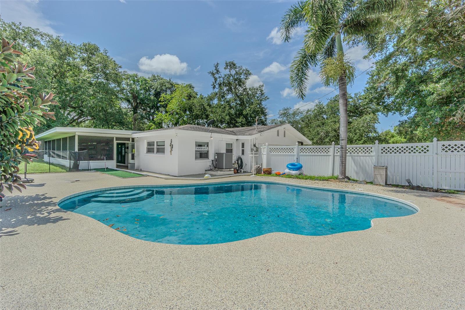 863 BAY BREEZE TER — photo 21