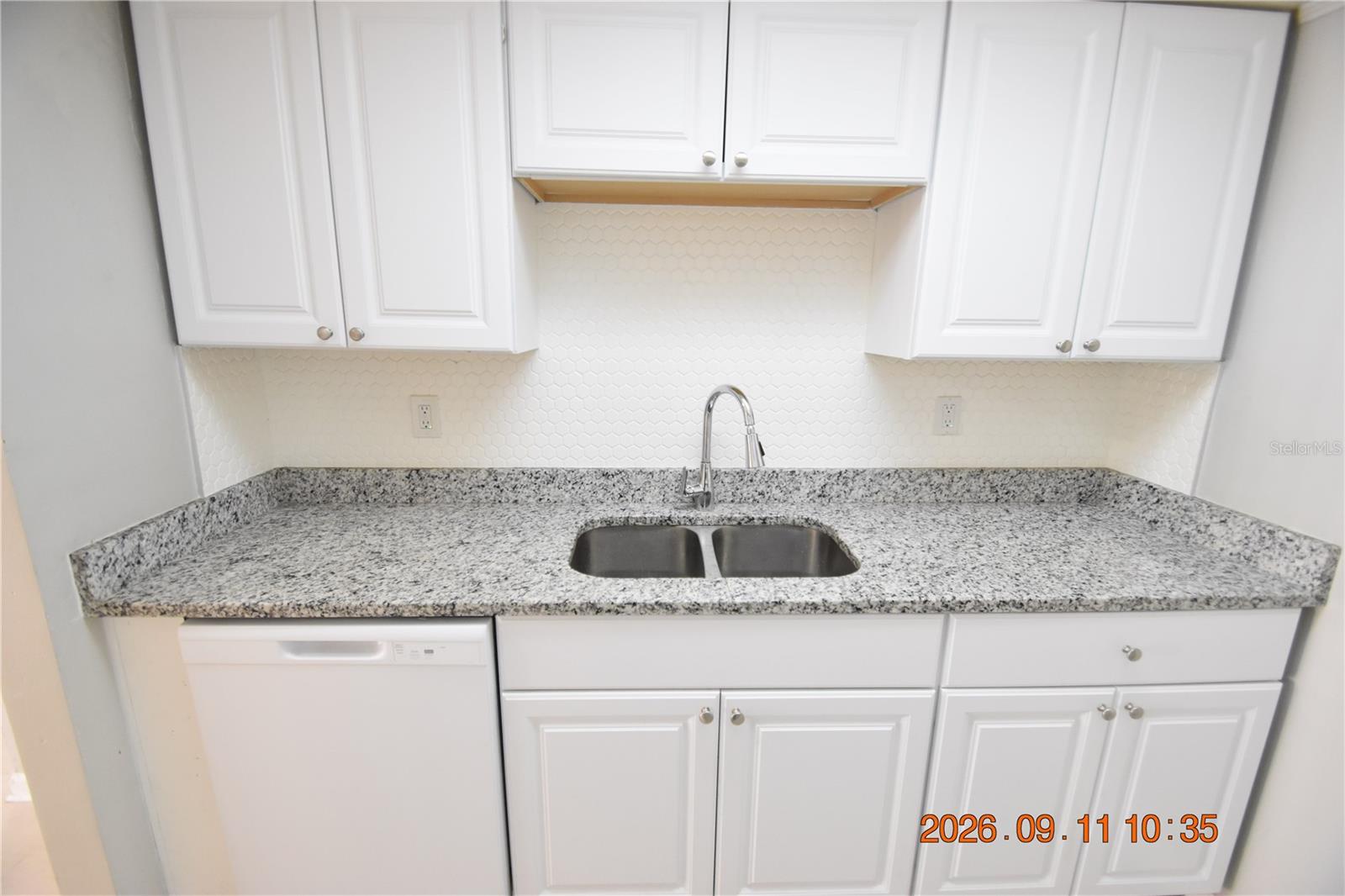 705 2ND AVE NW #B — photo 25