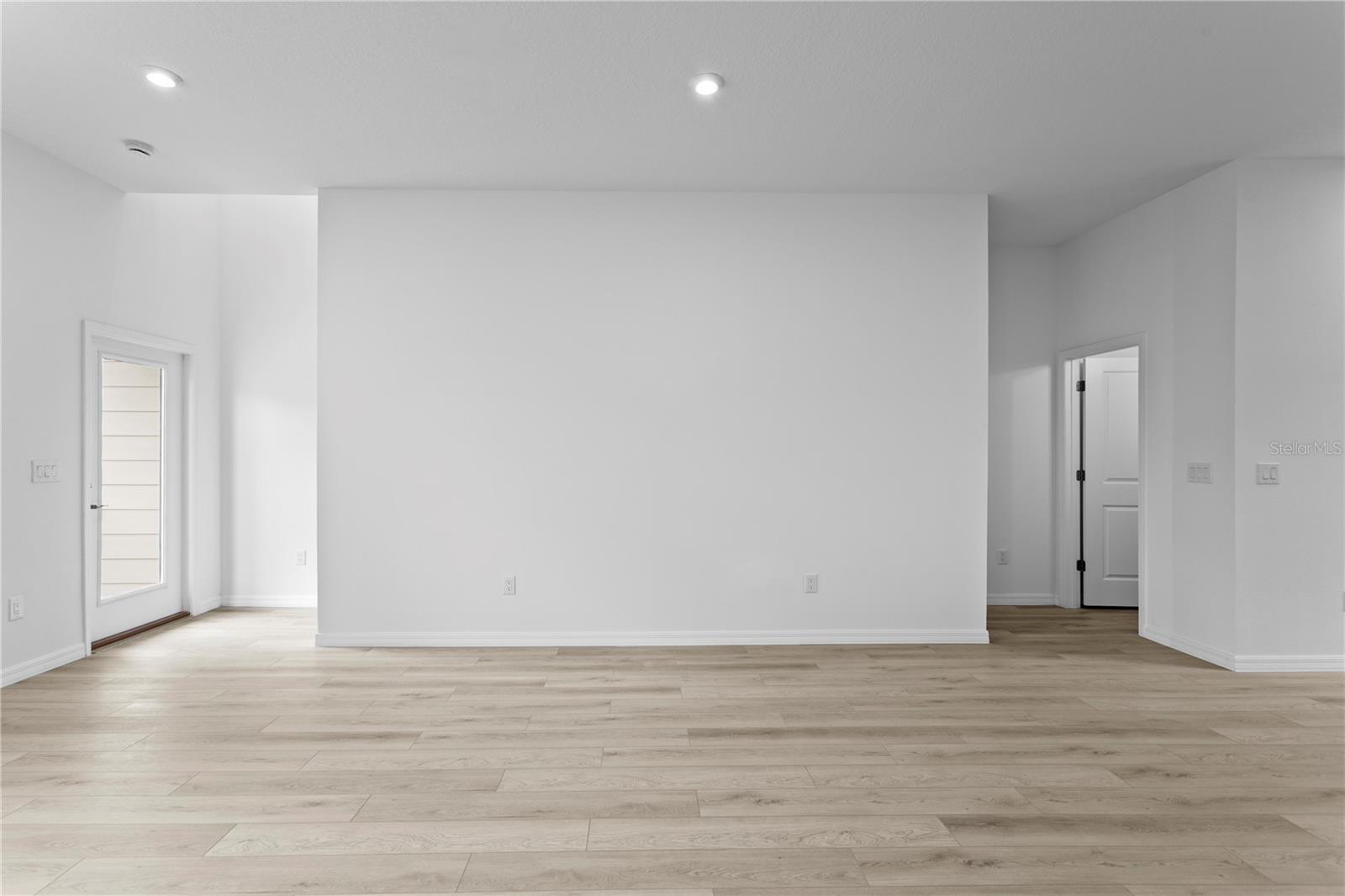 9614 MONTAGUE ST — photo 17