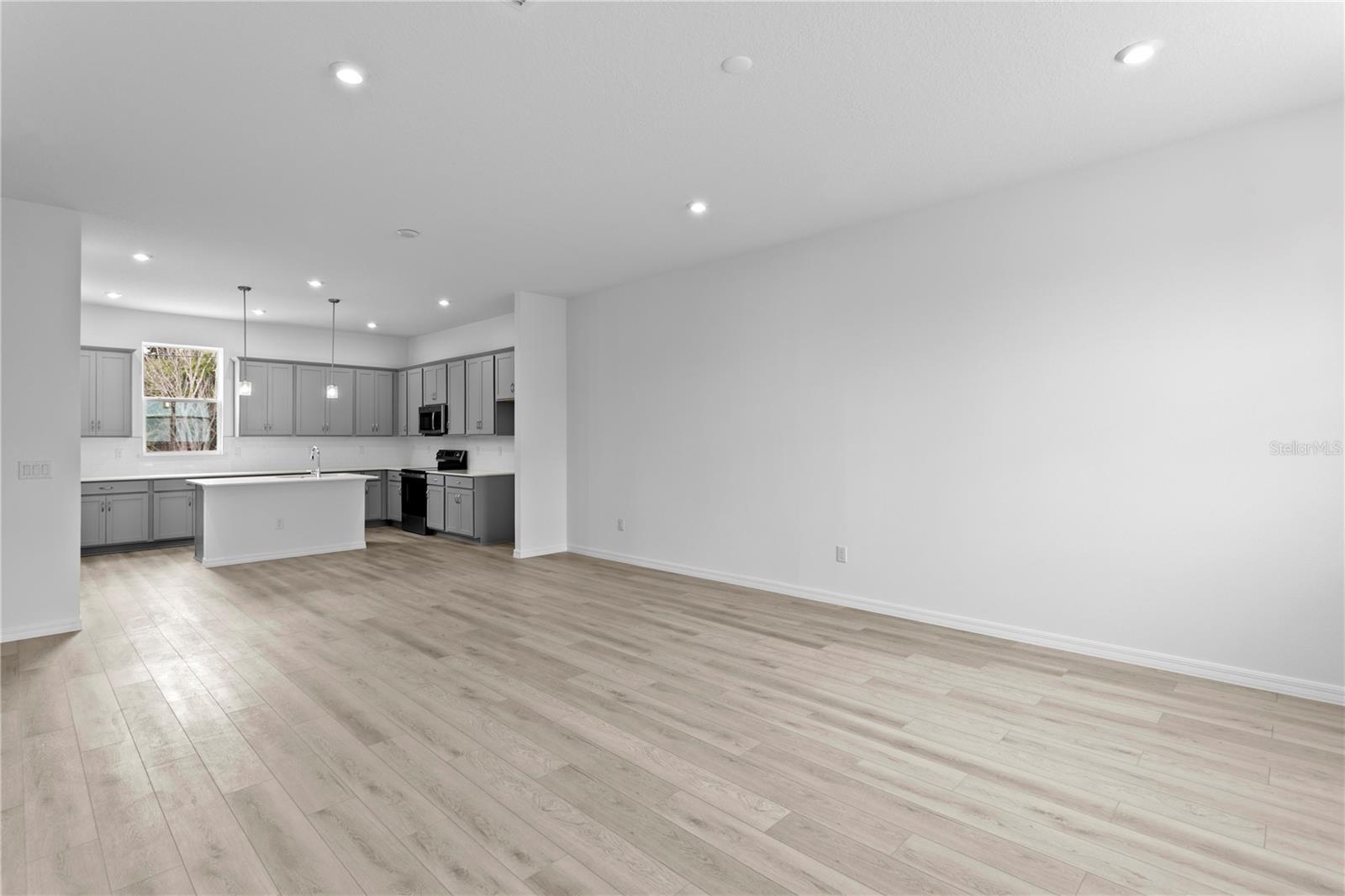 9614 MONTAGUE ST — photo 15