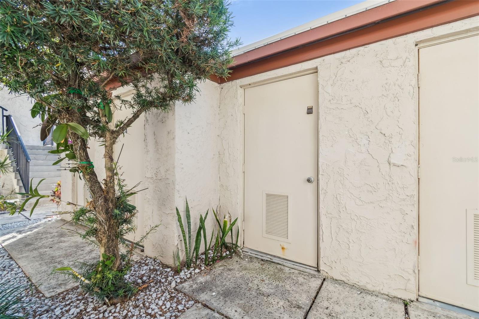2750 E BAY DR #12B — photo 34