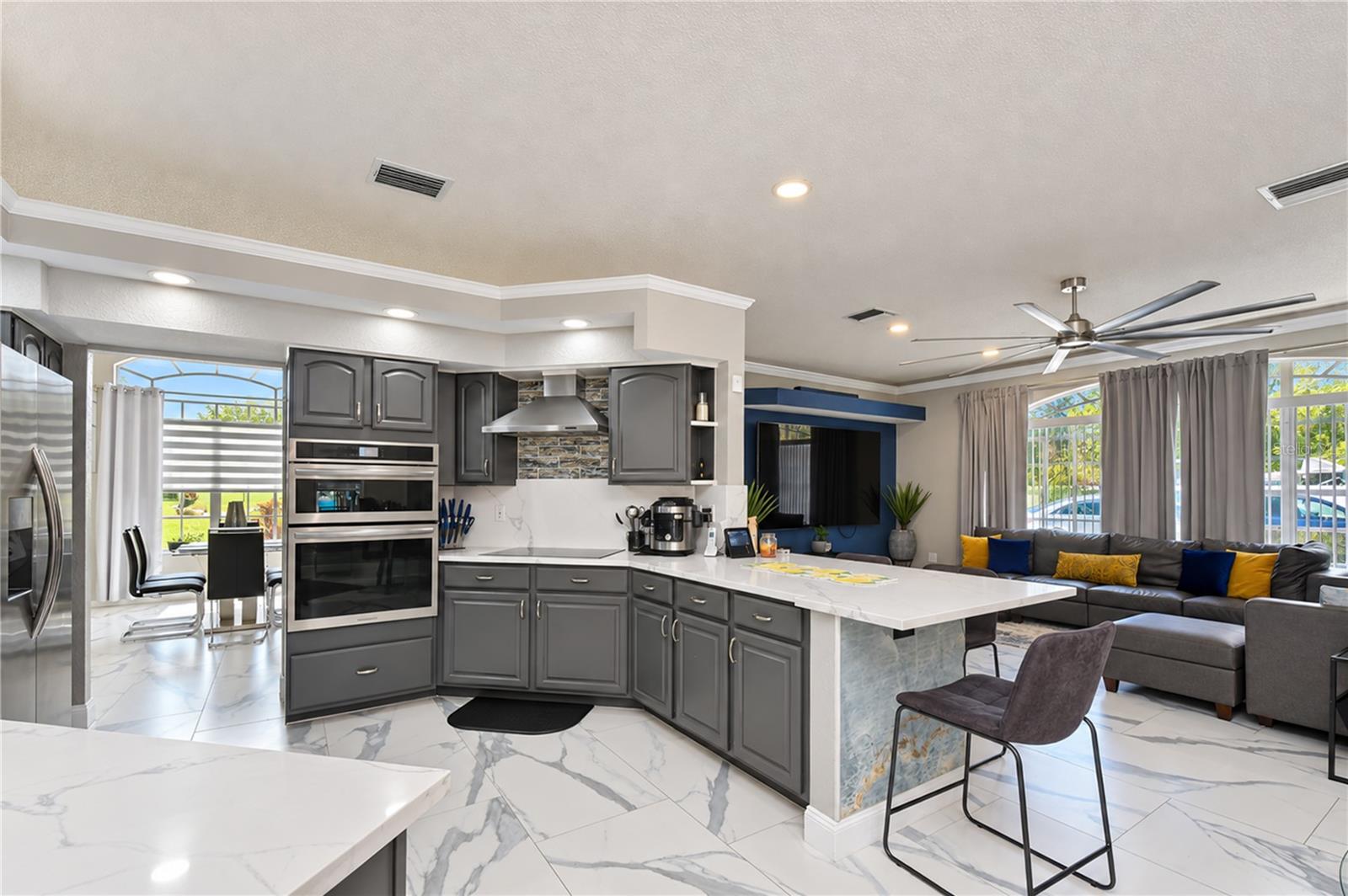7136 QUAIL HOLLOW BLVD — photo 15