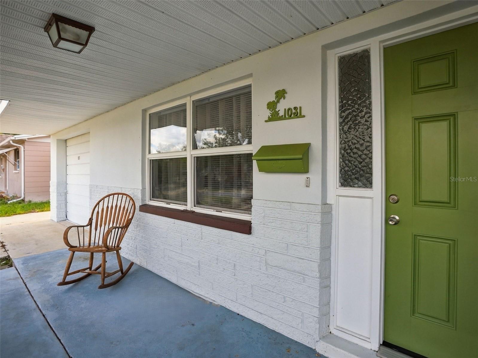 1031 CLASSIC DR — photo 5