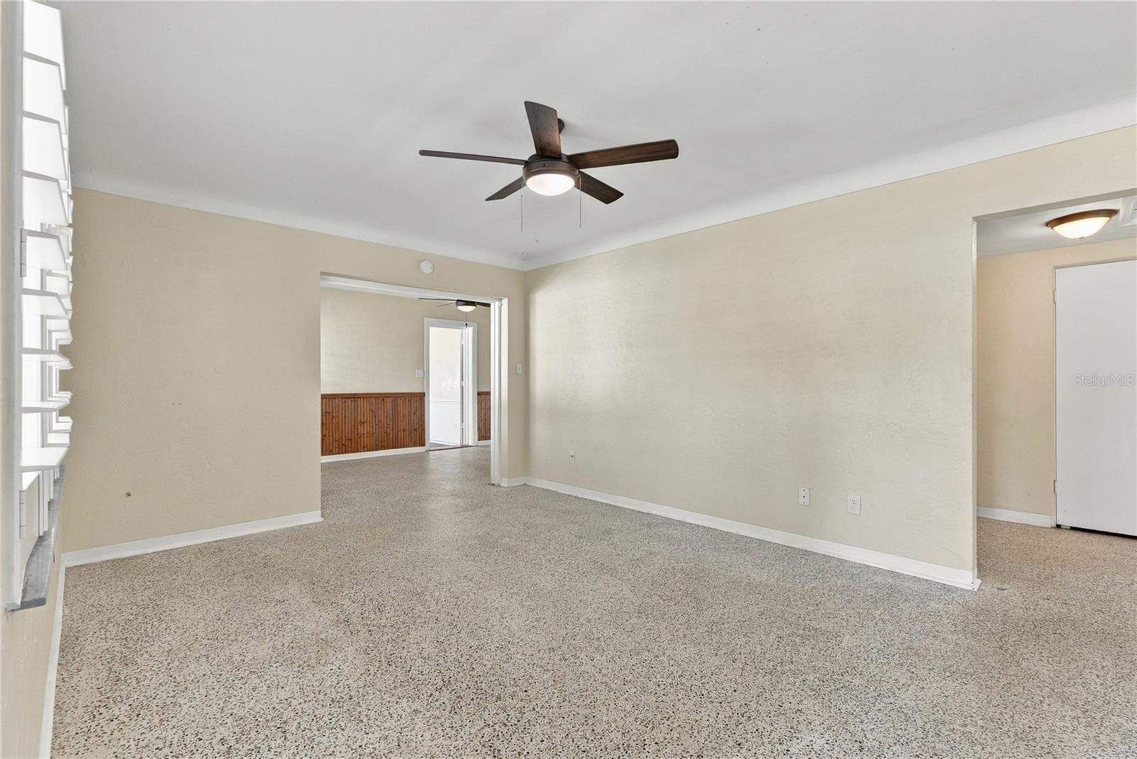 5030 ARAGON WAY S — photo 5