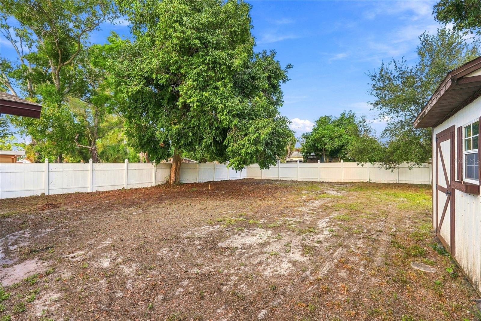 5030 ARAGON WAY S — photo 33