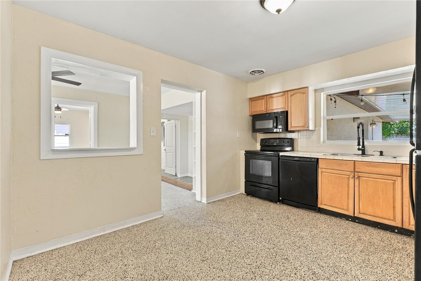 5030 ARAGON WAY S — photo 12