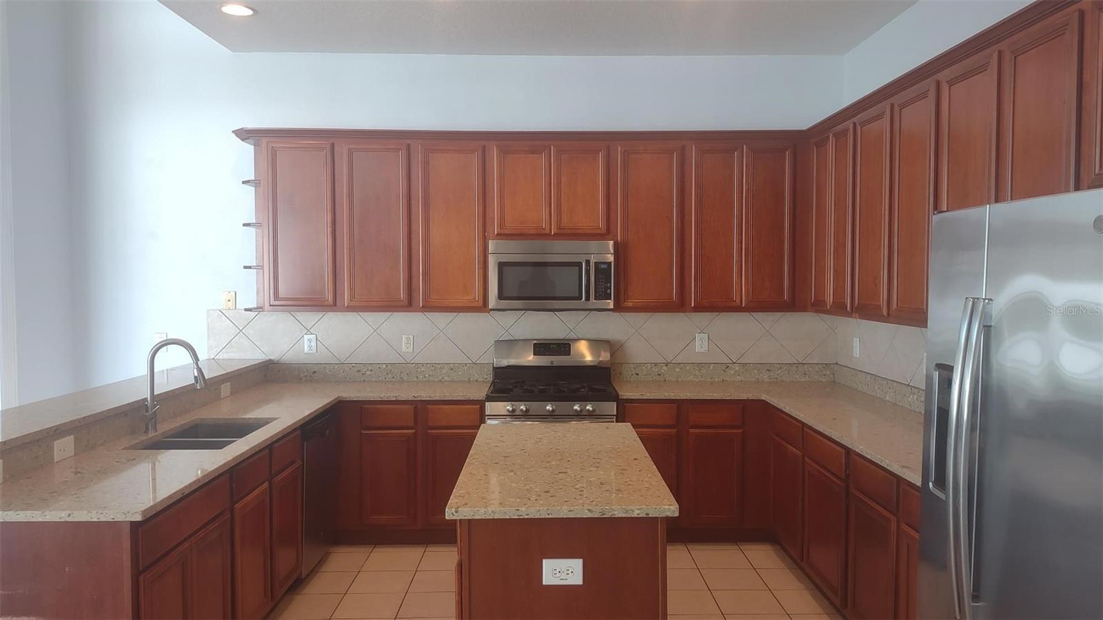 18309 EASTWYCK DR — photo 3