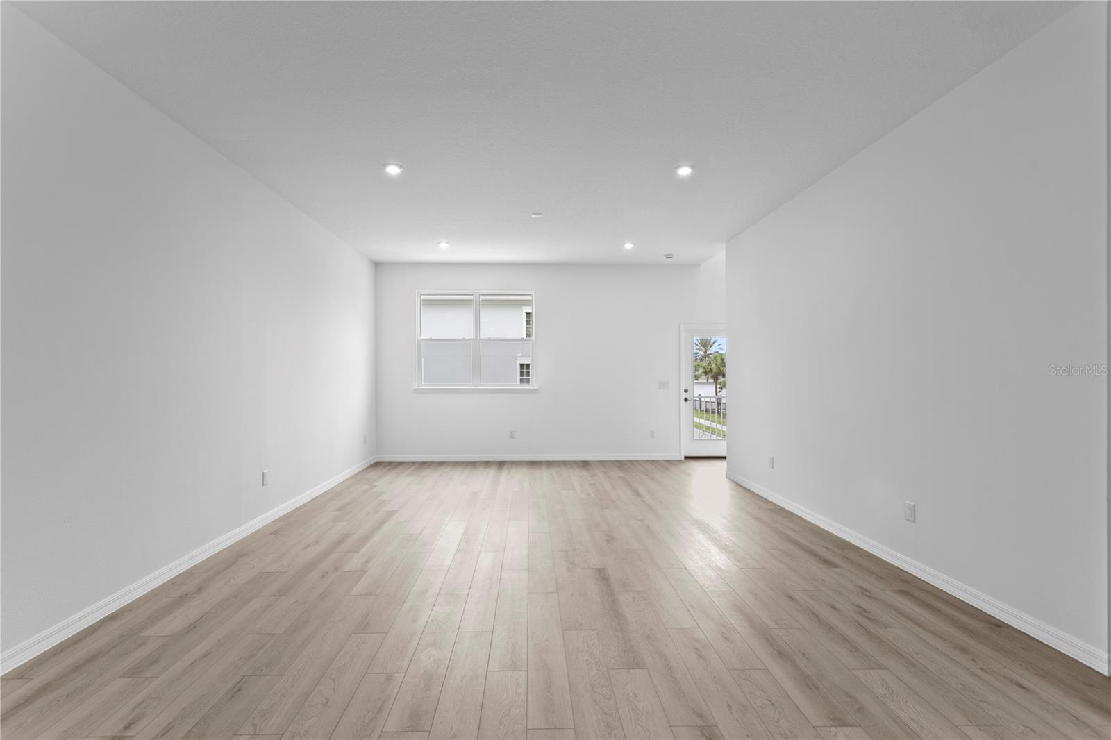 9608 MONTAGUE ST — photo 16