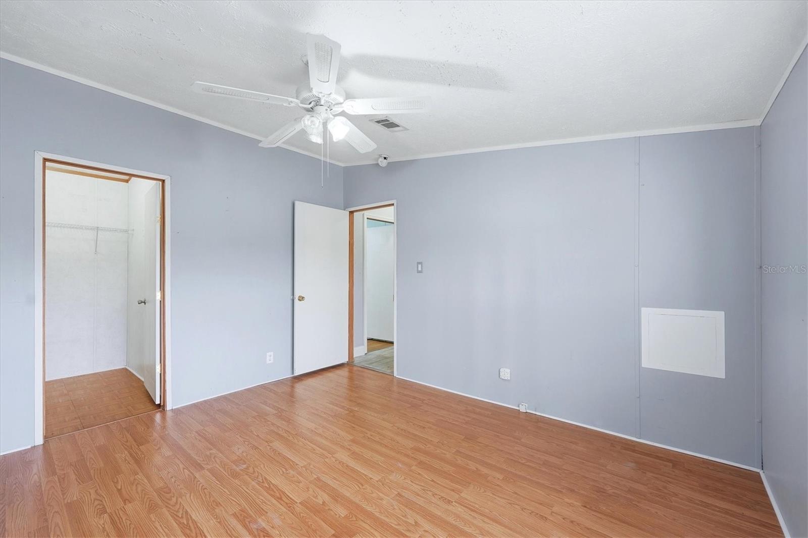 583 PORTSIDE DR — photo 36