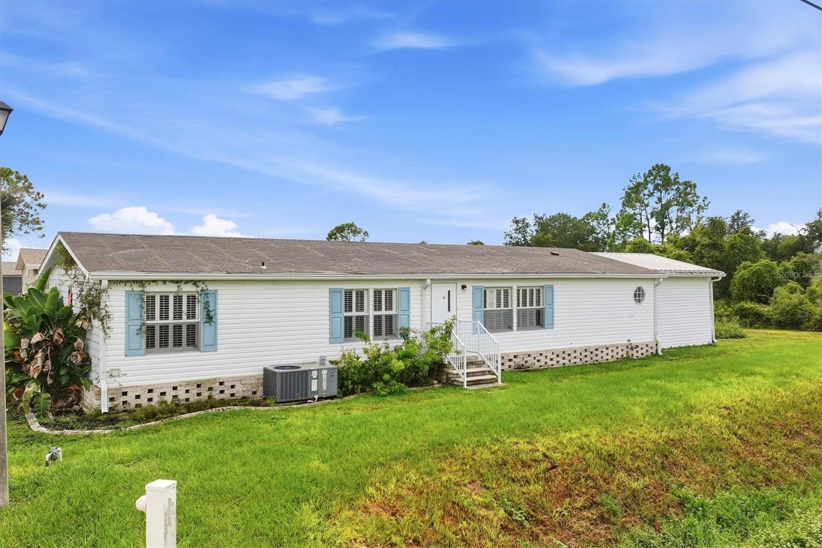 583 PORTSIDE DR — photo 46