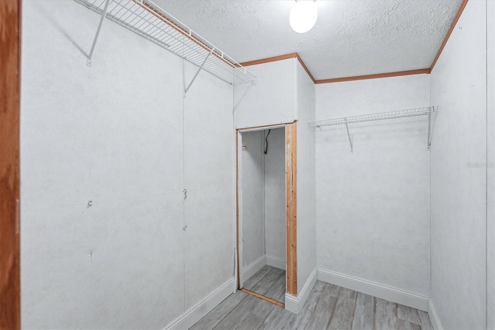 583 PORTSIDE DR — photo 38