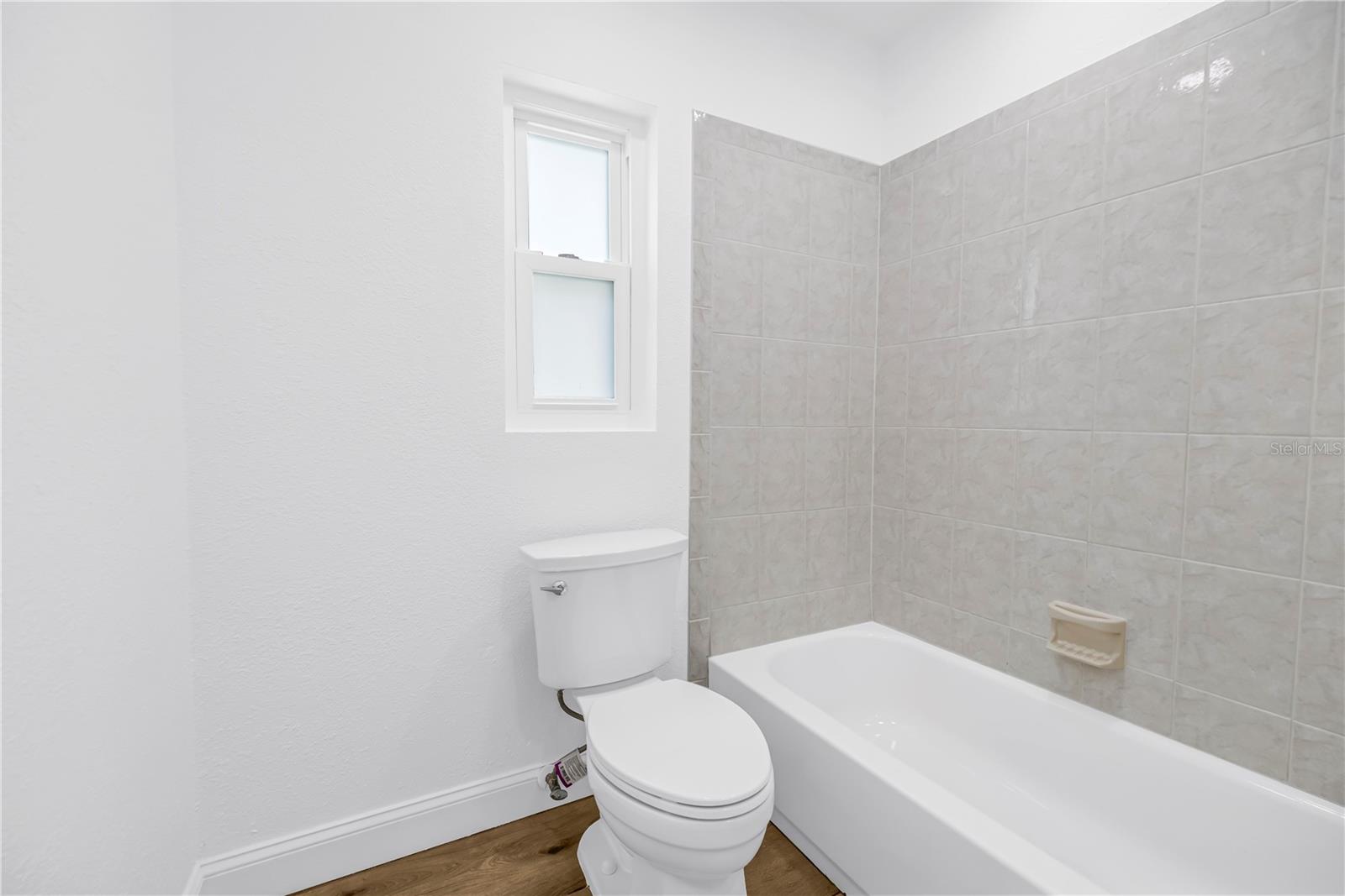 7204 GRAND BLVD — photo 39